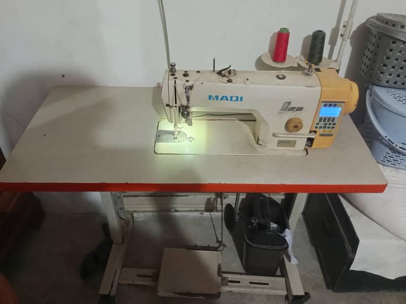 Singer/juki sewing machine 2