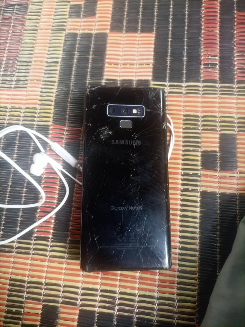 Samsung Mobile Note 9 1