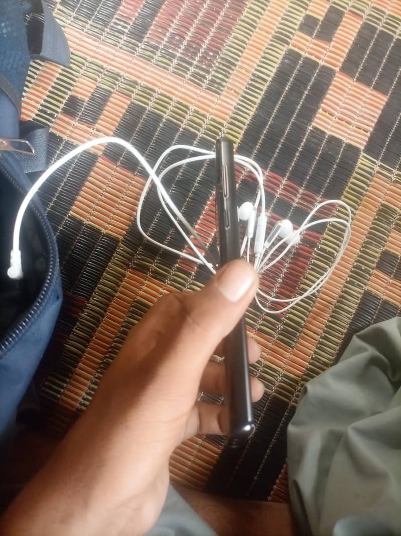 Samsung Mobile Note 9 6