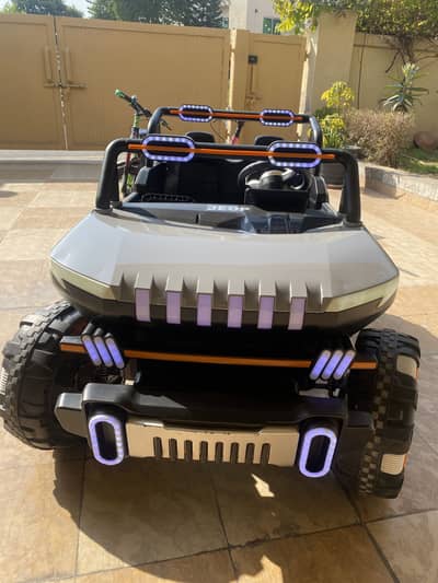 Electric jumbo jeep