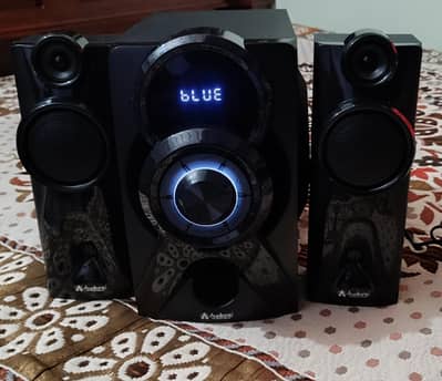 Audionic mega 100 Advance