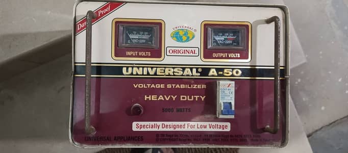Universal A-50 Voltage Stabilizer 5000W - Working