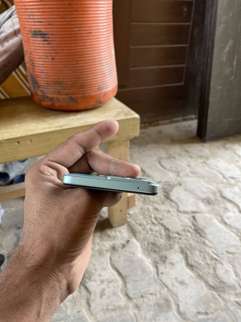 OPPO A79 4