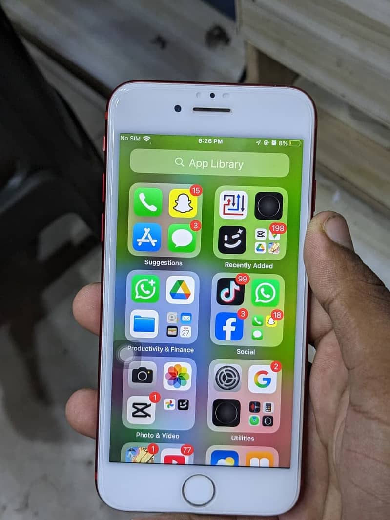 Apple iPhone 7 3