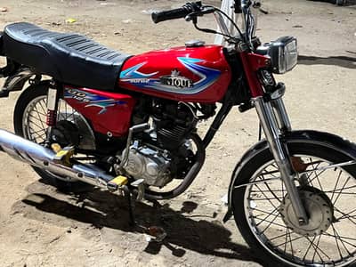 Unique UD125 mint condition