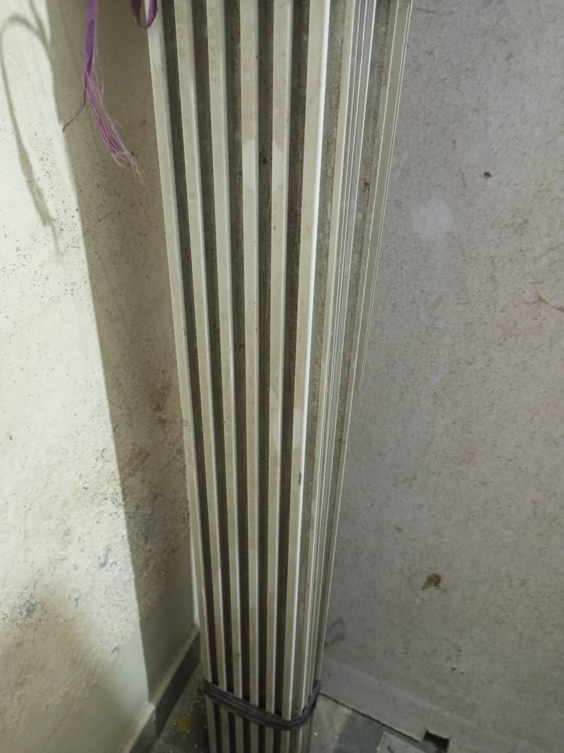 display strips 1