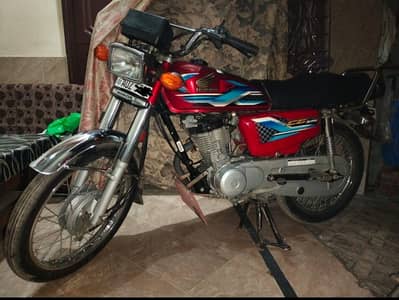 Honda 125 24 model condition good