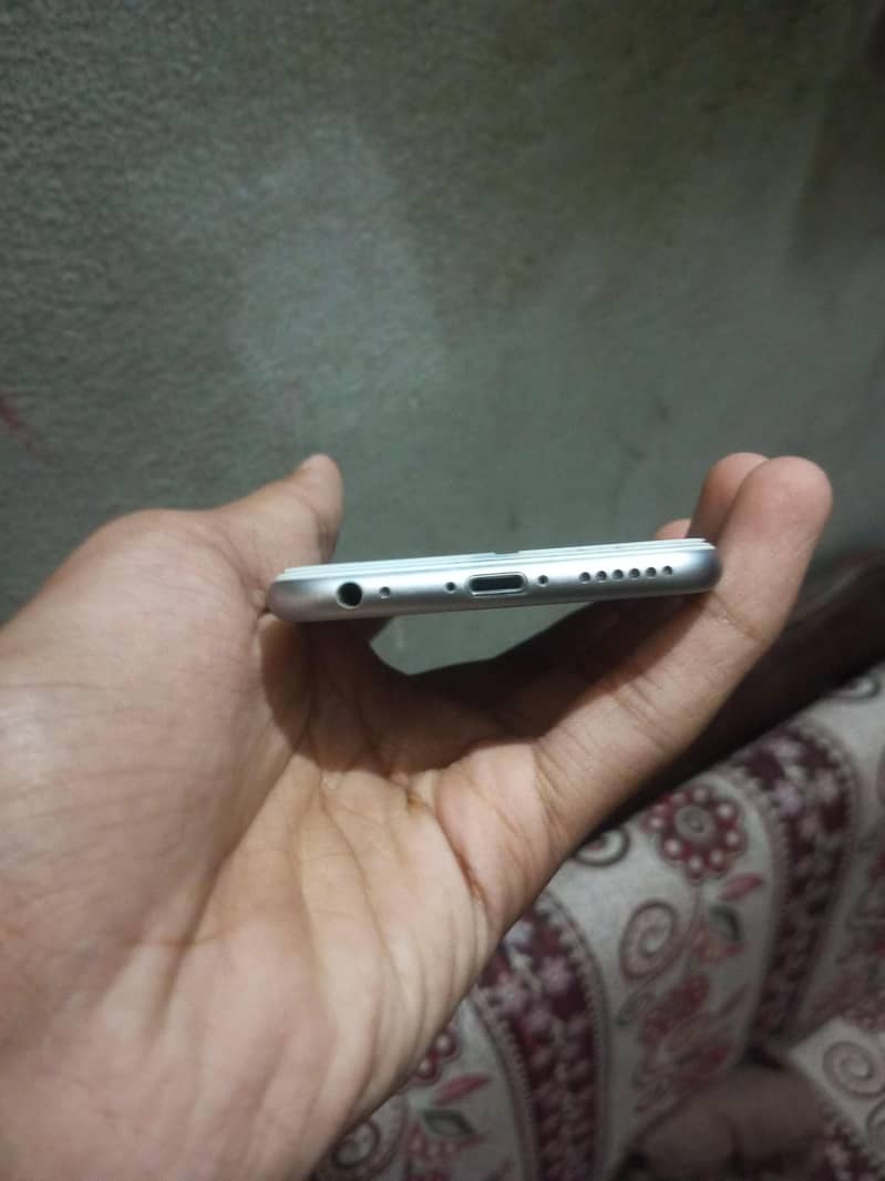 Apple iPhone 6S 2