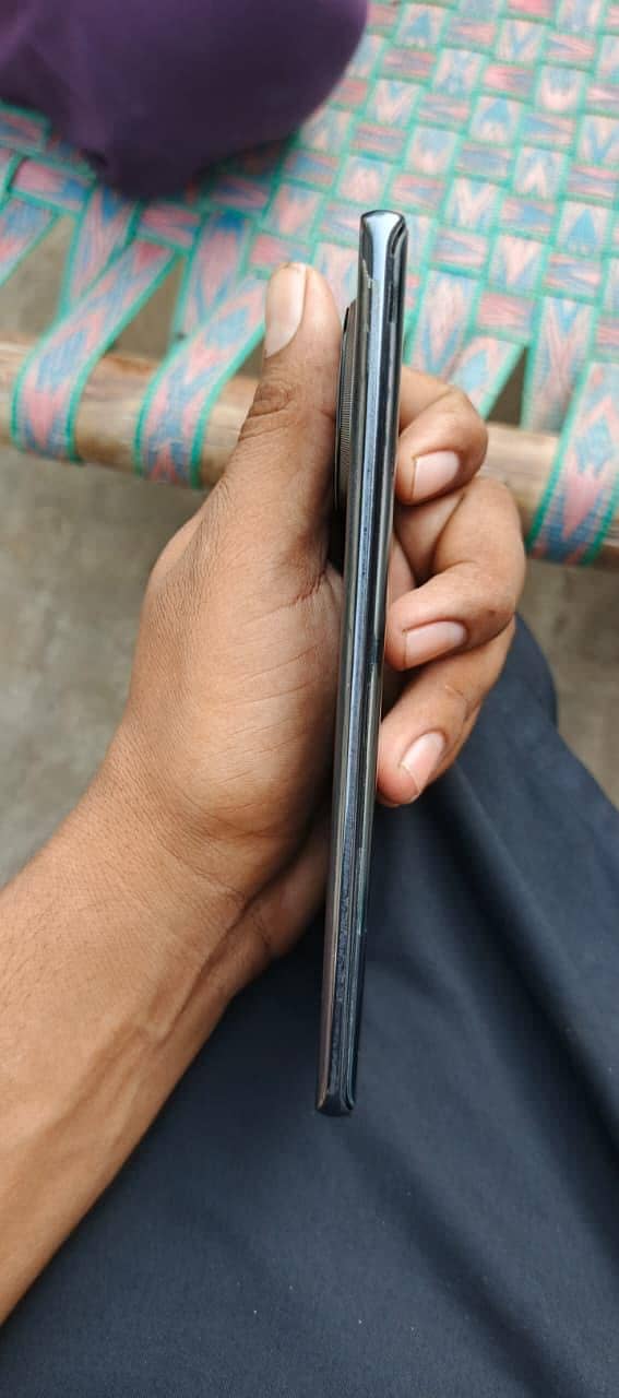 Tecno CAMON 30S 1