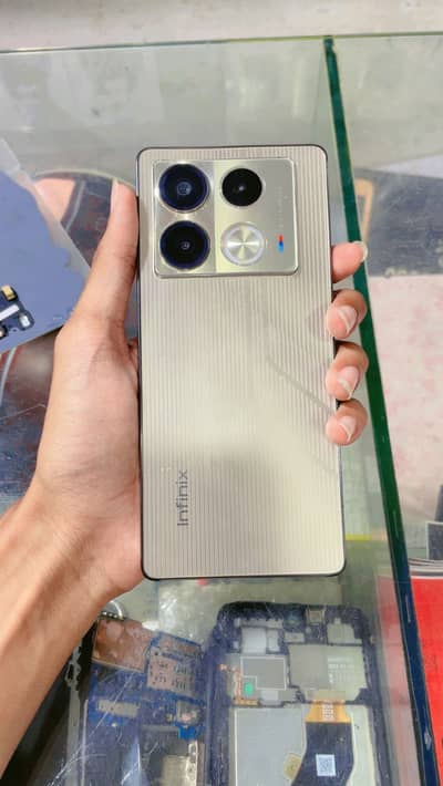 Infinix Note 40
