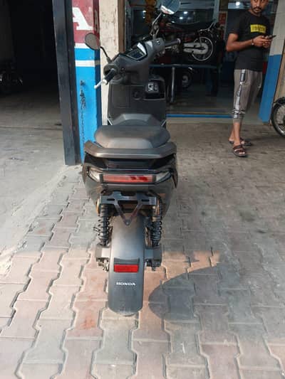 Honda. icon e 2026 model 958 km 10by 10 condition