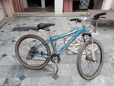 Trek 6000 MTB  27 Speed  Hydraulic Disc brakes  SRAM X5 | 15.5" Frame