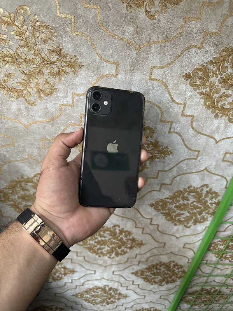 Apple iPhone 11 0