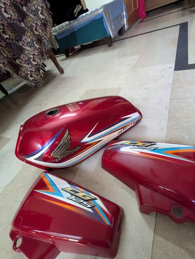 Honda 125 tanki tappa