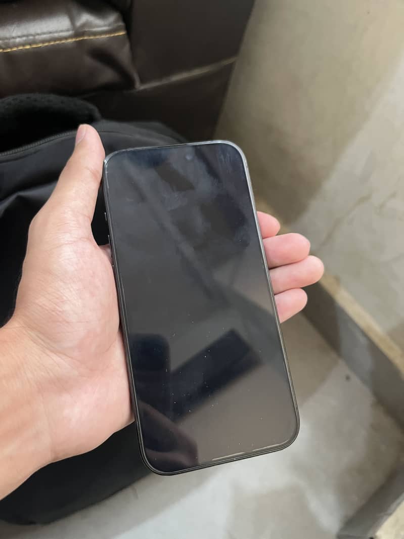 Apple iPhone 15 Pro 7