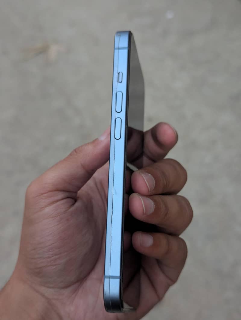 Apple iPhone 14 5