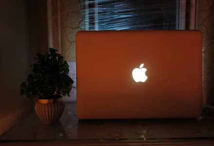Apple MacBook7, 13" — Windows 10 Pro