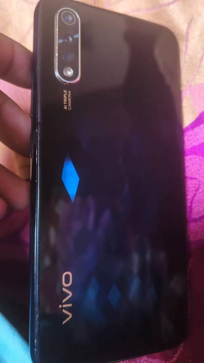 Vivo S1