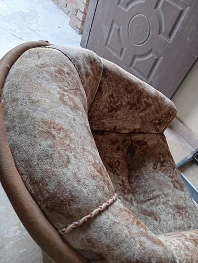 1 seater sofa used