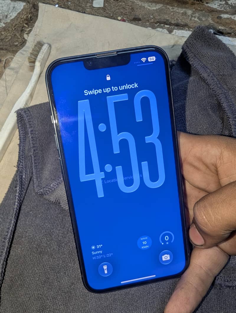 Apple iPhone 13 3