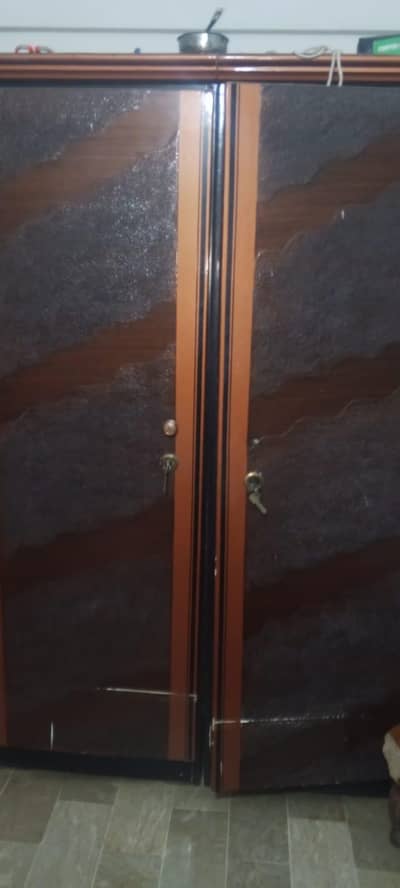 2 door wardrobe x2
