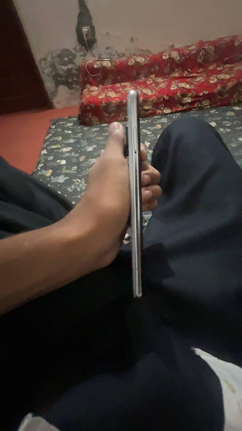Xiaomi Redmi Note 9S 6