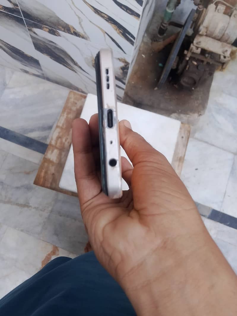 Oppof21 pro 2