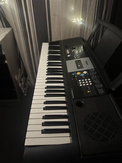 Yamaha PSR E223
