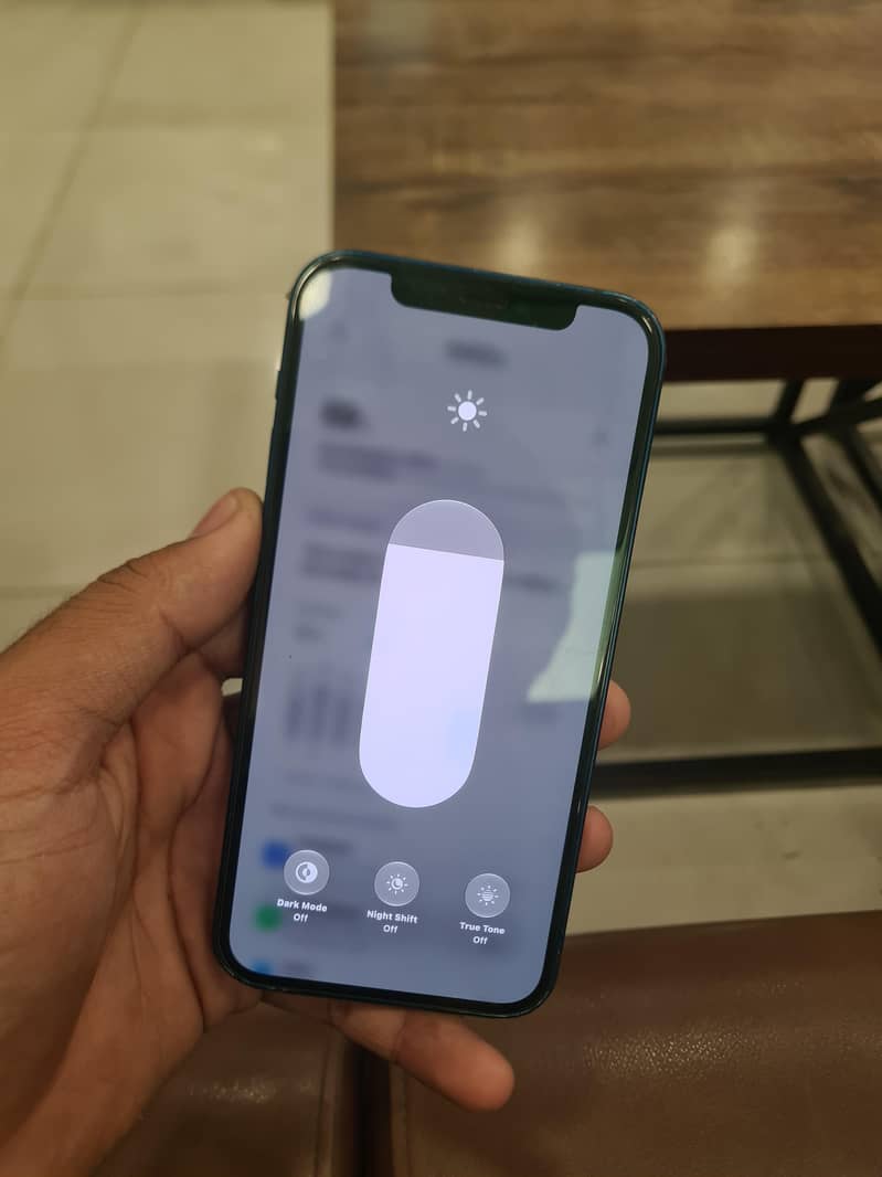 Apple iPhone 12 3