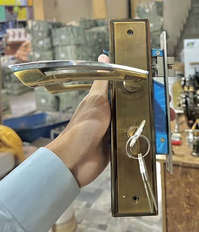YPN brand lock