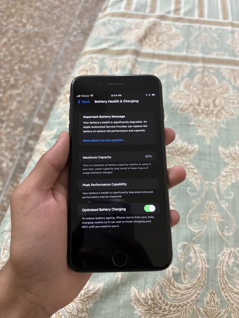 Apple iPhone 8 Plus 6