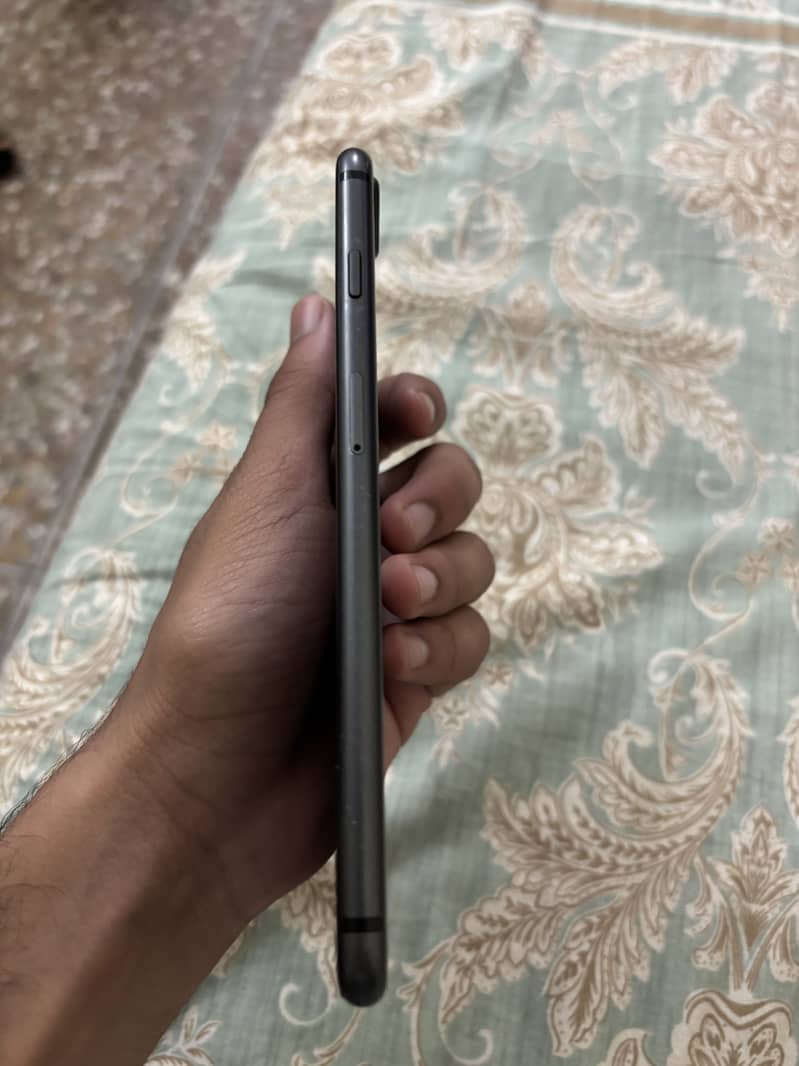 Apple iPhone 8 Plus 7