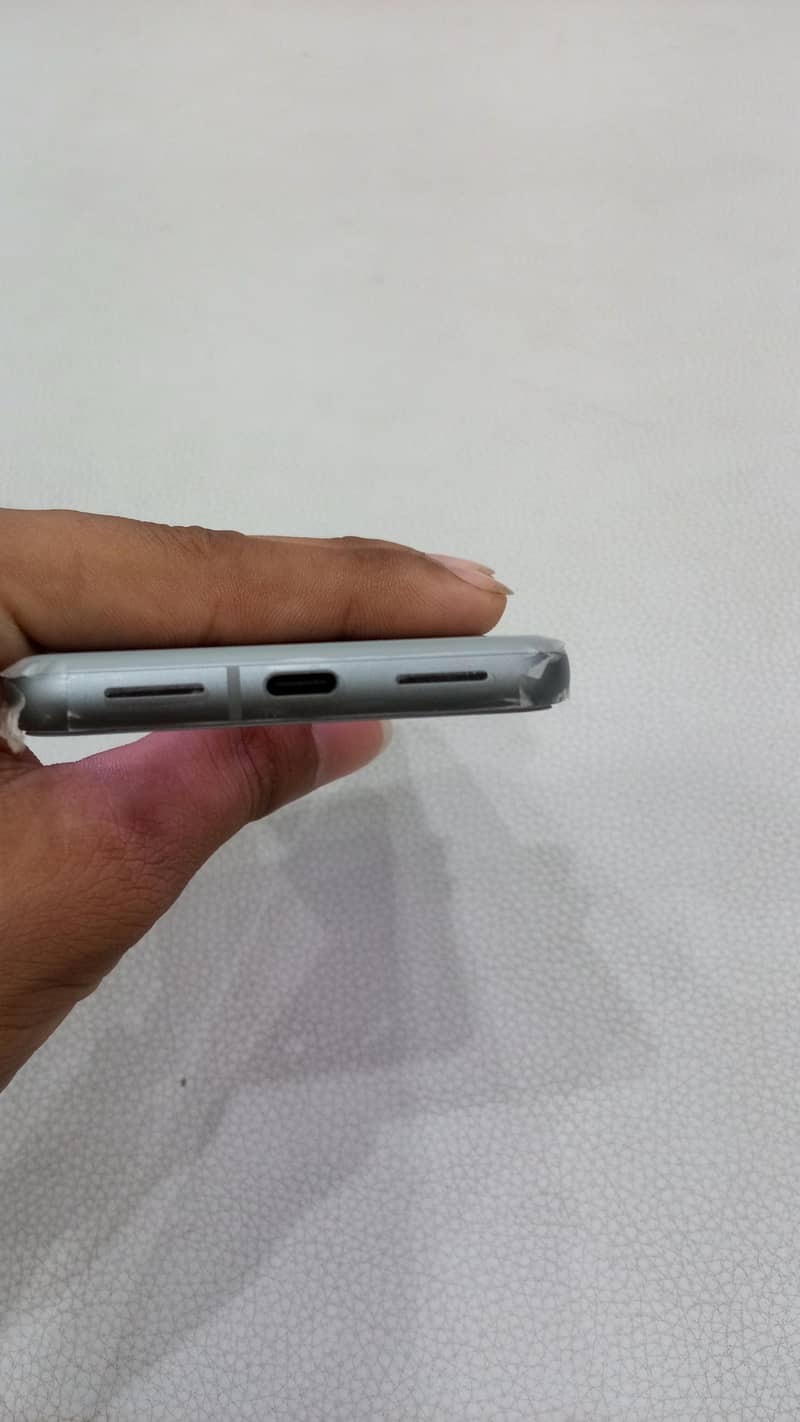 Google Pixel 8 2