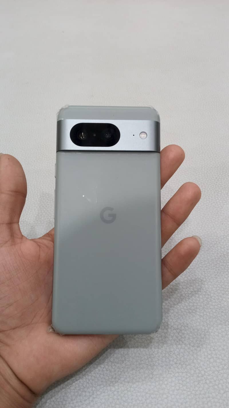 Google Pixel 8 5