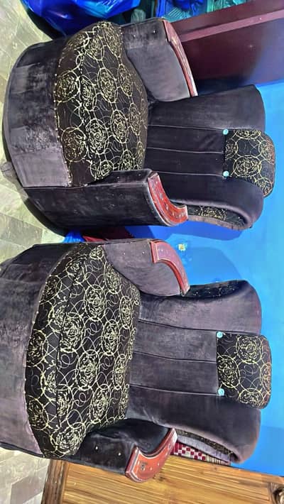 Used 5 Seater Sofa Set – Urgent Sale at Reasonable Price