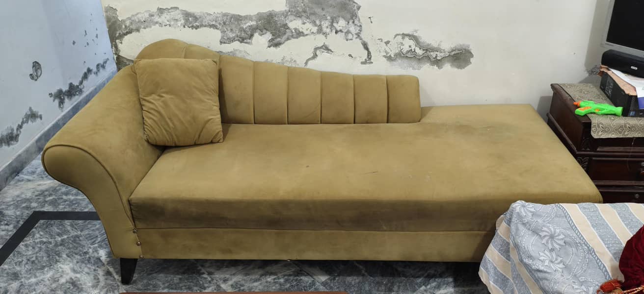 Beautiful sofa set 1