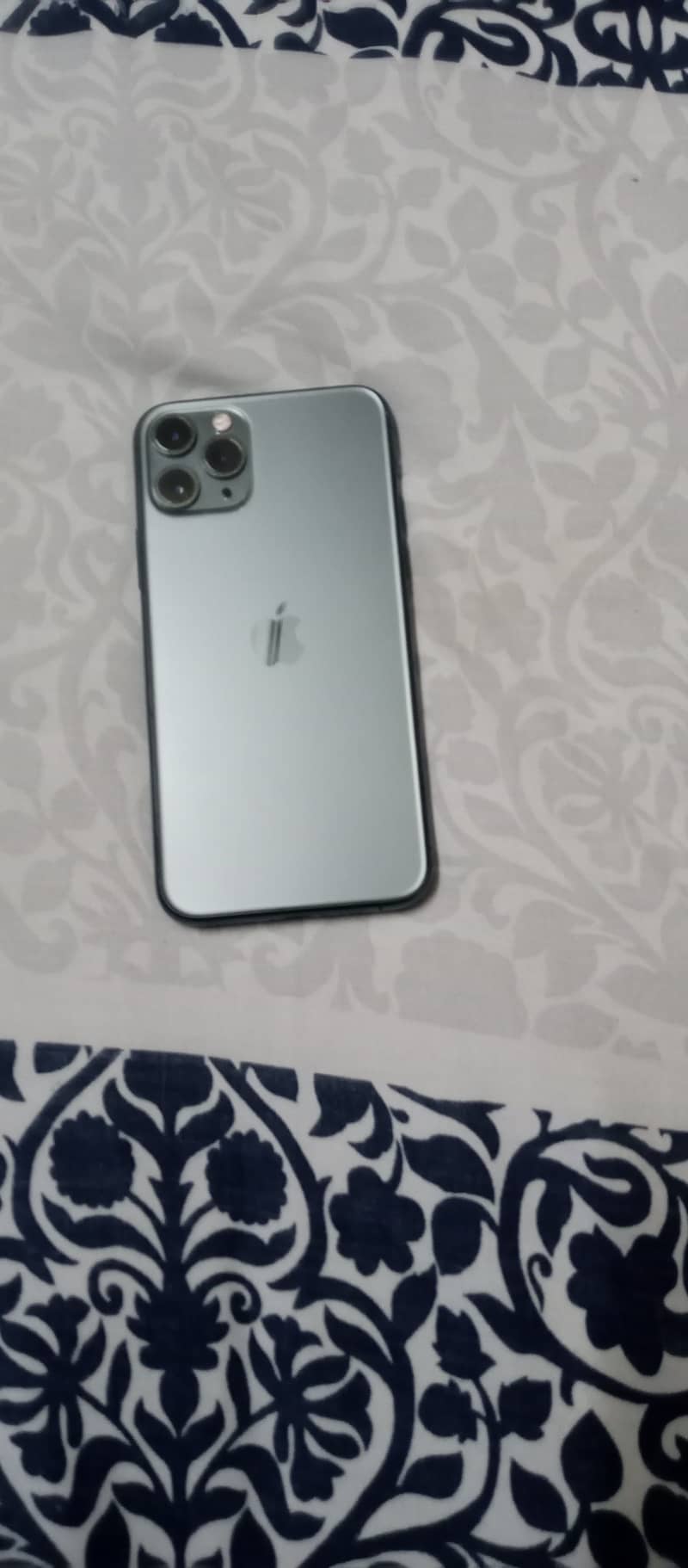 Apple iPhone 11 Pro 6