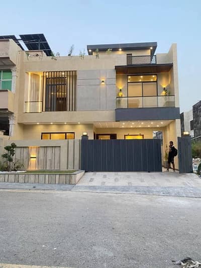 10 Marla House Available In MPCHS - Block B For sale