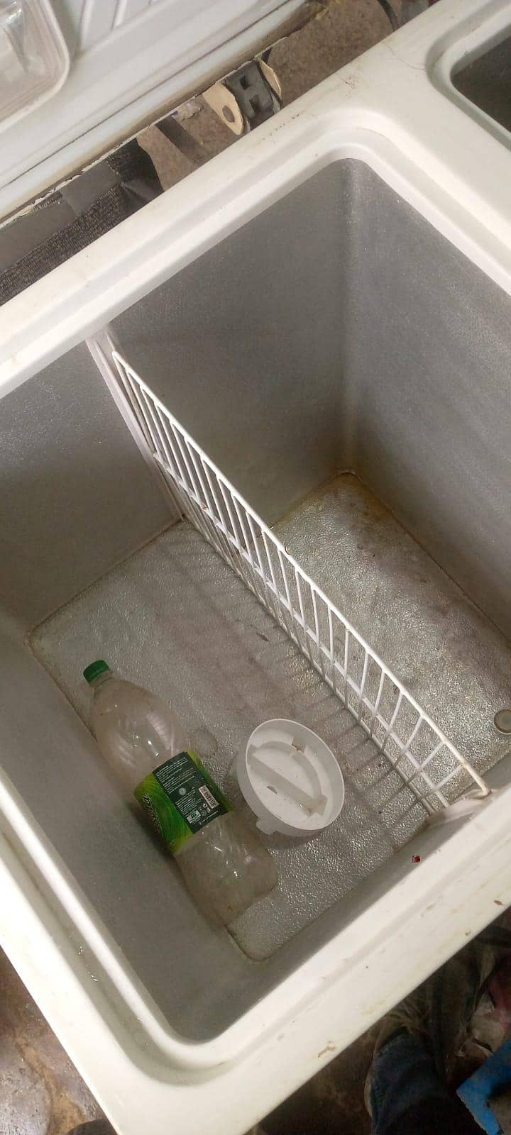 waves Deep freezer 7
