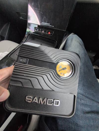 Samco Tyre Inflator/ Air Compressor Almost New Excellent Condition