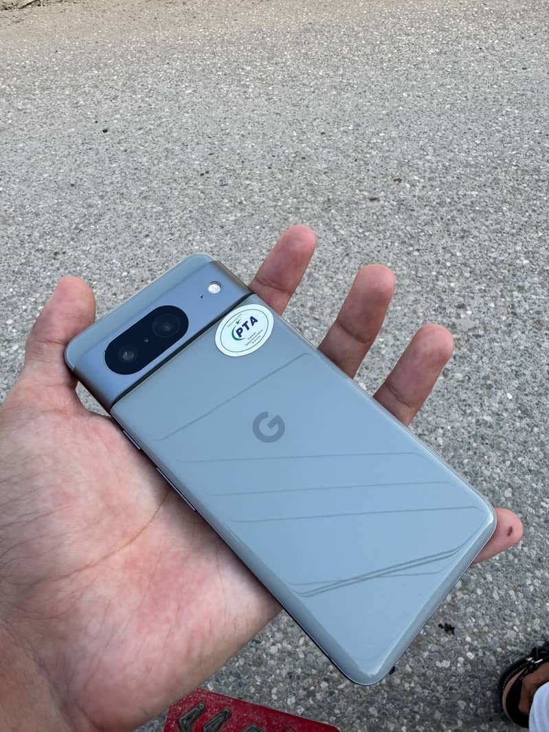 Google Pixel 8 1