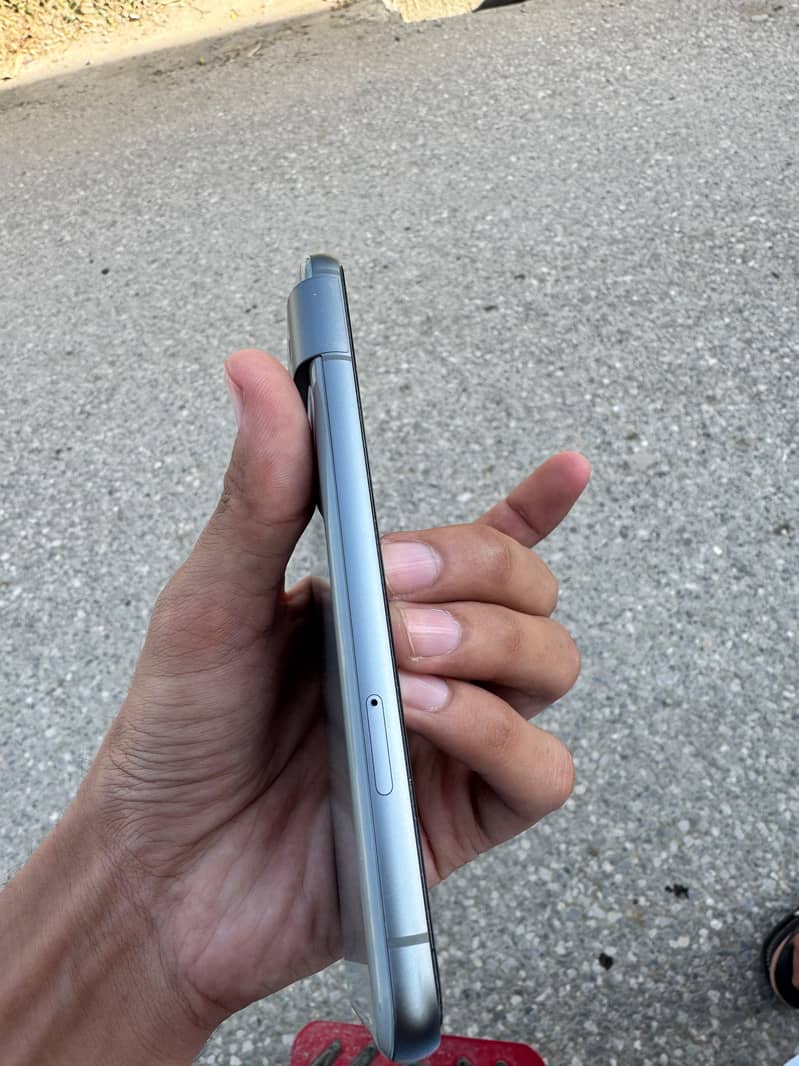 Google Pixel 8 5
