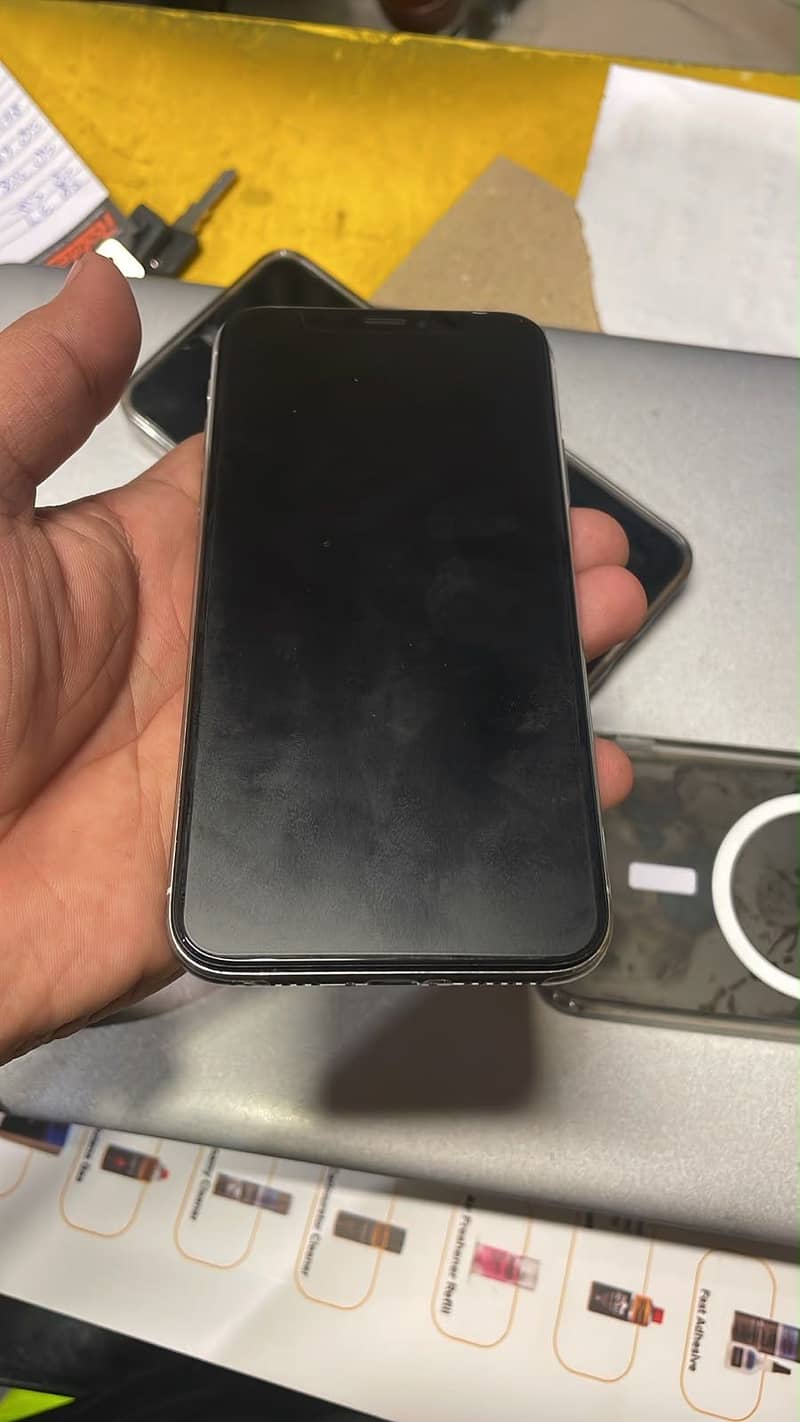Apple iPhone X 2