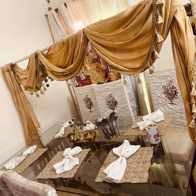 Dining table with accessories 2