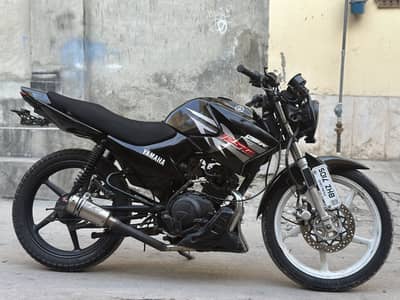 Yamaha ybr g 125 2017 black color