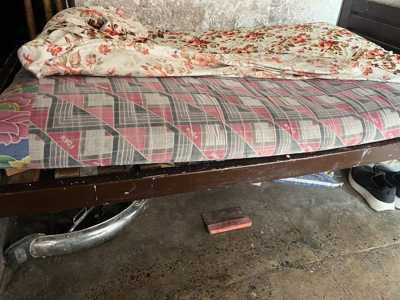 single bed 0