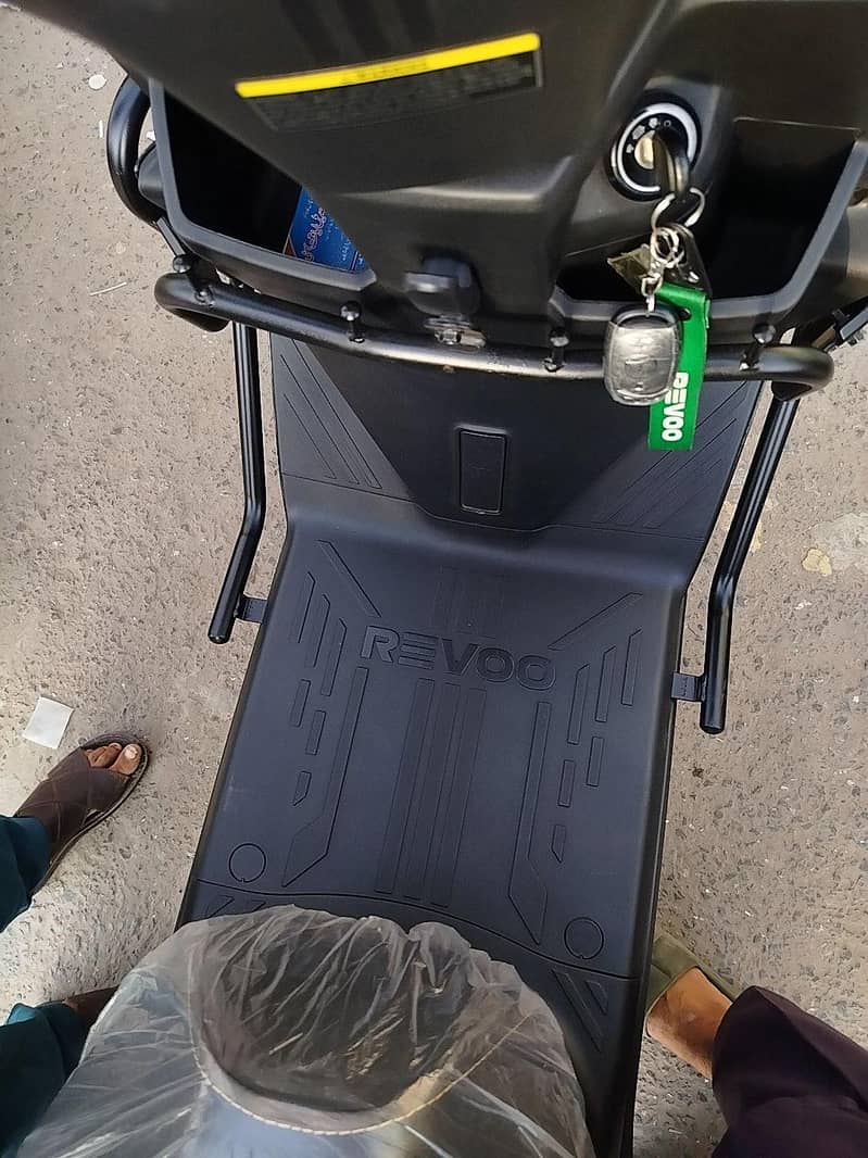 Revoo C35 5