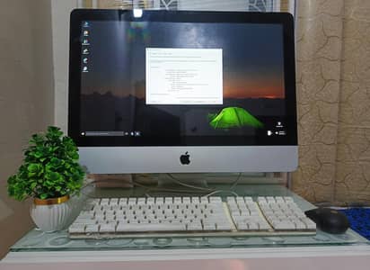 Apple iMac 21.5"-Windows 10 Pro (10/10)