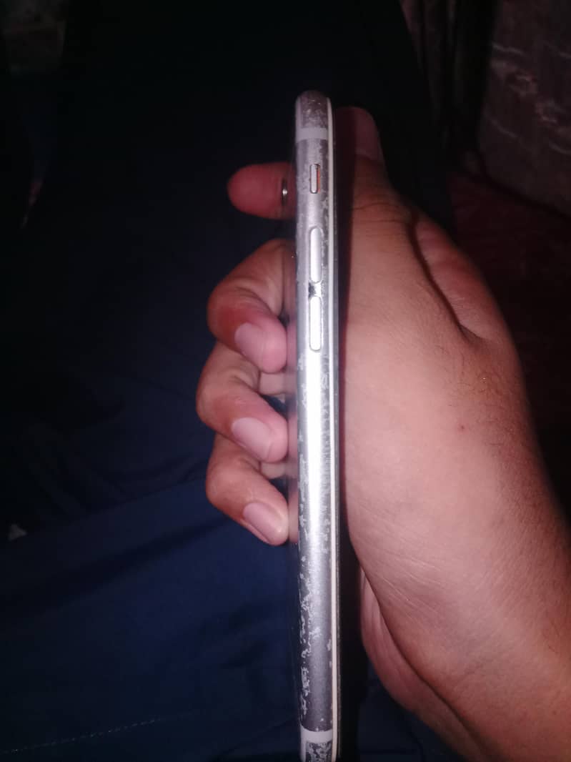 Apple iPhone 6S 2