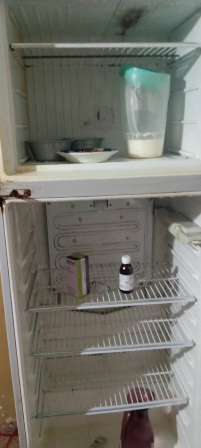 refrigerator 0